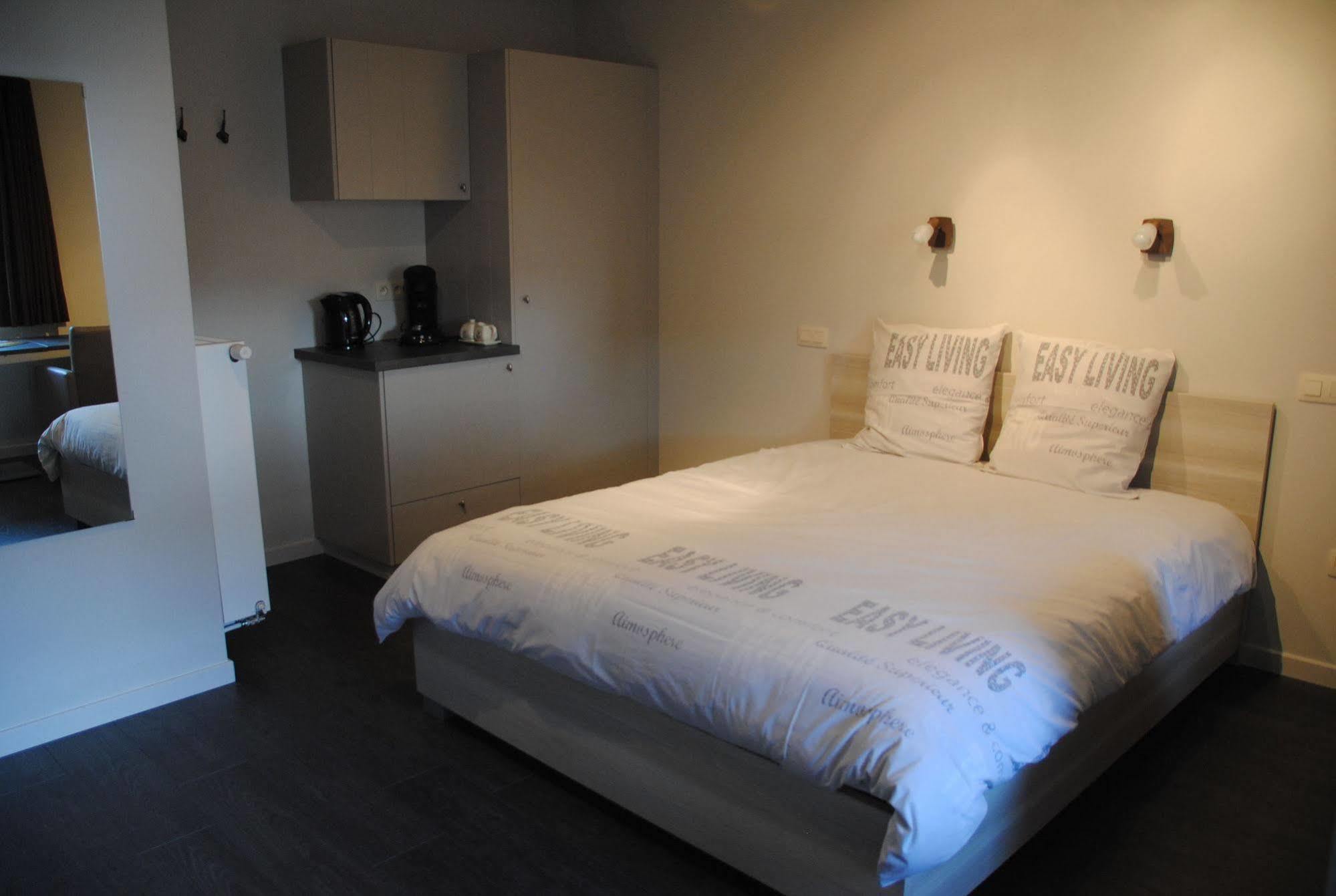 B&B De Oude Winning Riemst Exterior foto
